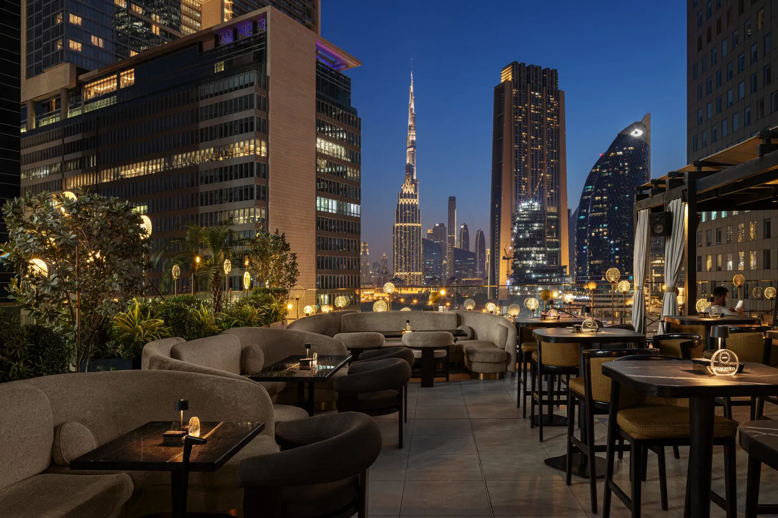 Luna Sky Bar - Photo 1