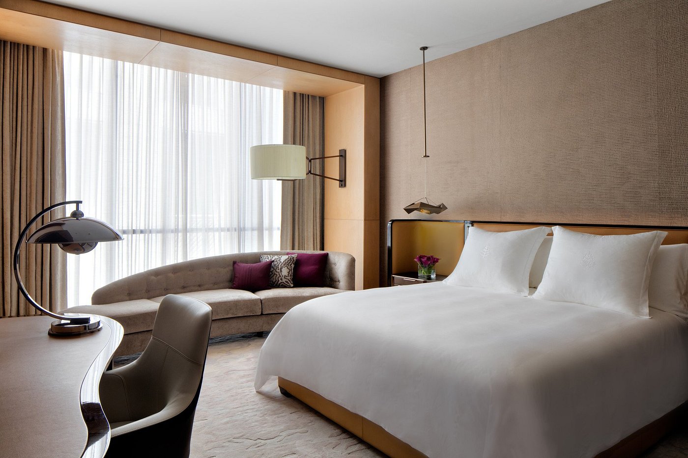 Four Seasons Hotel DIFC - Photo 2
