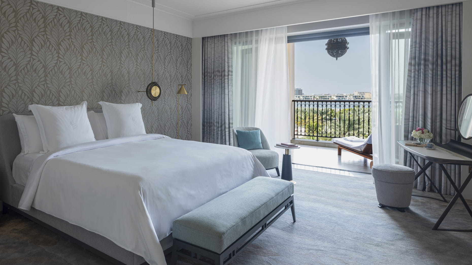 Four Seasons Resort Dubai at Jumeirah Beach - Photo 2